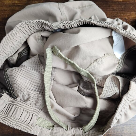 Nike Swim Trunks Mens XXL Tan Black Cargo Hybrid Shorts Utility Board Casual - Picture 16 of 16